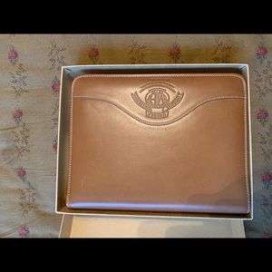 New ghurka organizer leather rare find